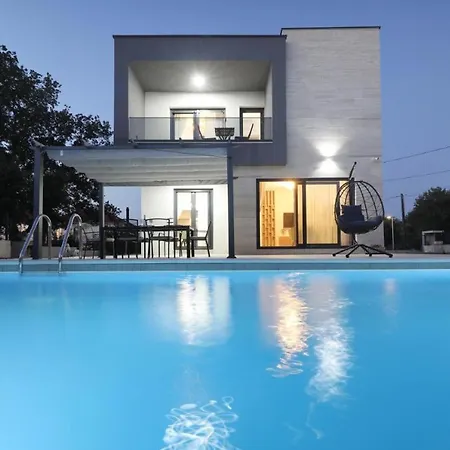 Villa Casa Debeljak