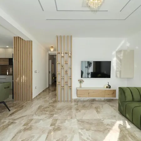 Casa *